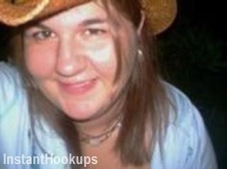 countrygirl816 profile on InstantHookups
