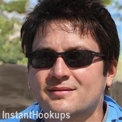 alrashad18 profile on InstantHookups