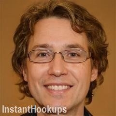 okeif060 profile on InstantHookups