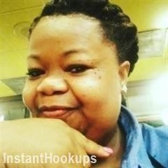 rica34 profile on InstantHookups