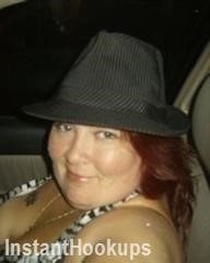 southerngirl71 profile on InstantHookups