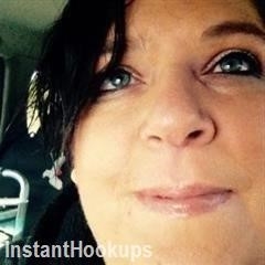 lysippe profile on InstantHookups