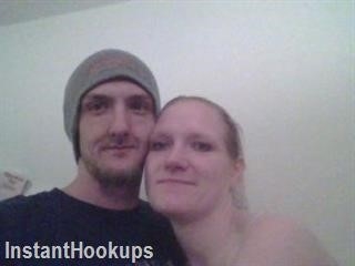 kinkyfuncouple profile on InstantHookups