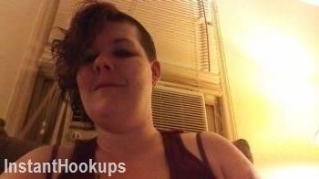 precious28 profile on InstantHookups