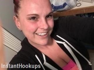 wanttoplay123 profile on InstantHookups