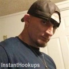 jonnyboy35 profile on InstantHookups