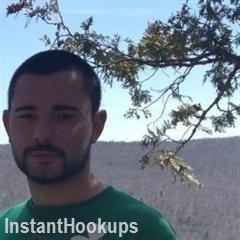 frankfrost00 profile on InstantHookups