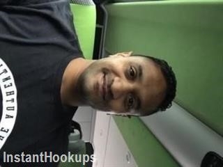 alpunko profile on InstantHookups