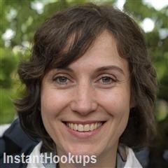 hank profile on InstantHookups