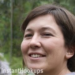 cozzetta profile on InstantHookups