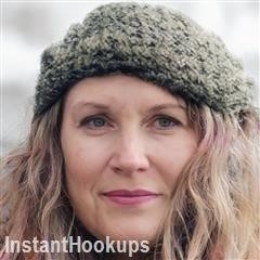 crimsonstone profile on InstantHookups