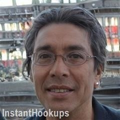 nickd1009 profile on InstantHookups