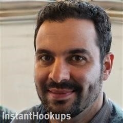 dj_luis profile on InstantHookups