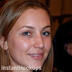 felicia136 profile on InstantHookups