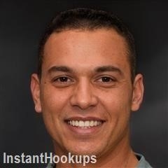 scooby2986 profile on InstantHookups