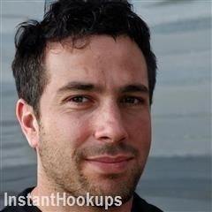kiloamon profile on InstantHookups
