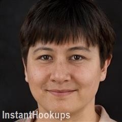 lucimansz profile on InstantHookups