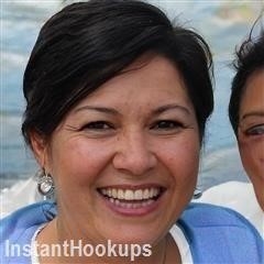 satinsson1 profile on InstantHookups