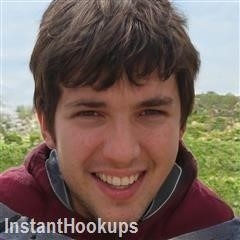 javier profile on InstantHookups