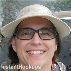 mellisa profile on InstantHookups