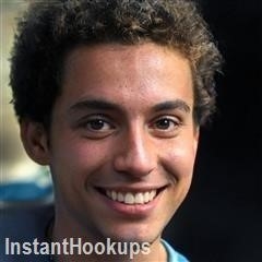 saul profile on InstantHookups