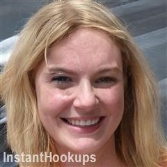 tita profile on InstantHookups