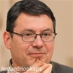 kjwongevo profile on InstantHookups
