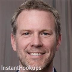 dr_nlv profile on InstantHookups