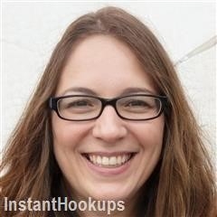 amber242 profile on InstantHookups