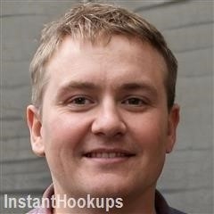 toulson profile on InstantHookups