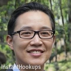 enthrallingj profile on InstantHookups