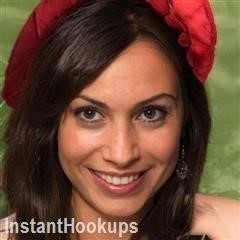 edana profile on InstantHookups