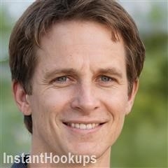 john302 profile on InstantHookups