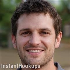 montyondeck profile on InstantHookups