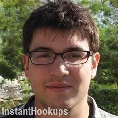 impressme22 profile on InstantHookups