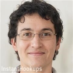 nicki profile on InstantHookups