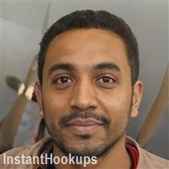 sarahvan84 profile on InstantHookups
