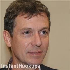 wensjohnson profile on InstantHookups